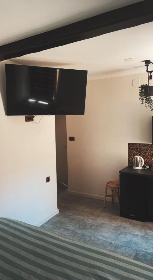 Apartment Center Tesla I & Ii *